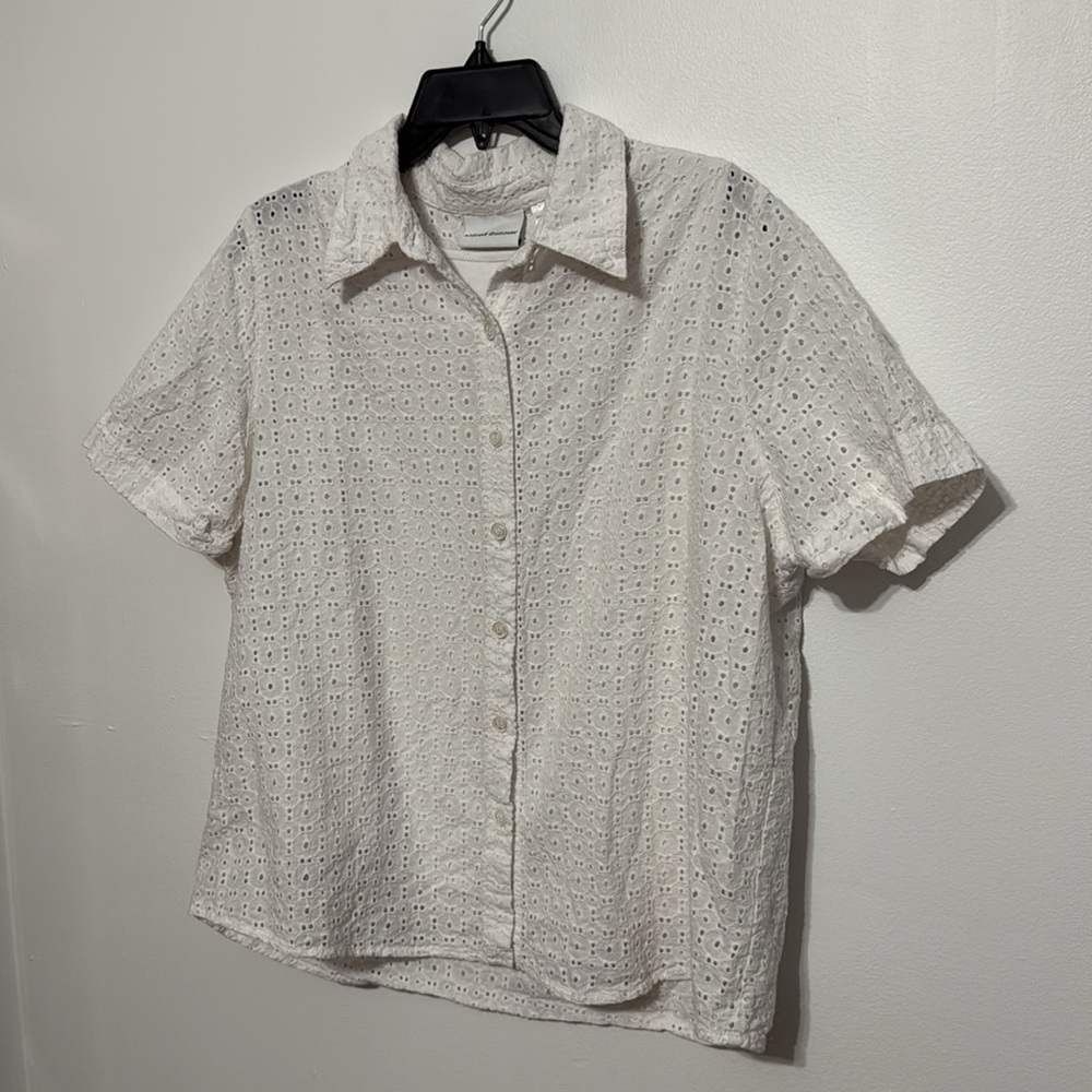 Alfred Dunner White Floral Eyelet Button Top size 16 - Picture 2 of 8